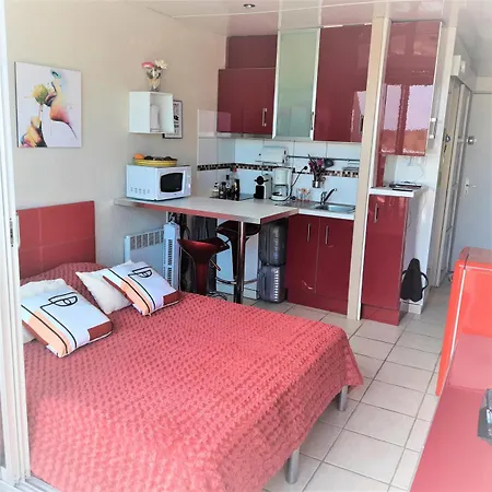 Heliopolis - Studio Pour 2 Personnes 254 - Naturiste Apartment *